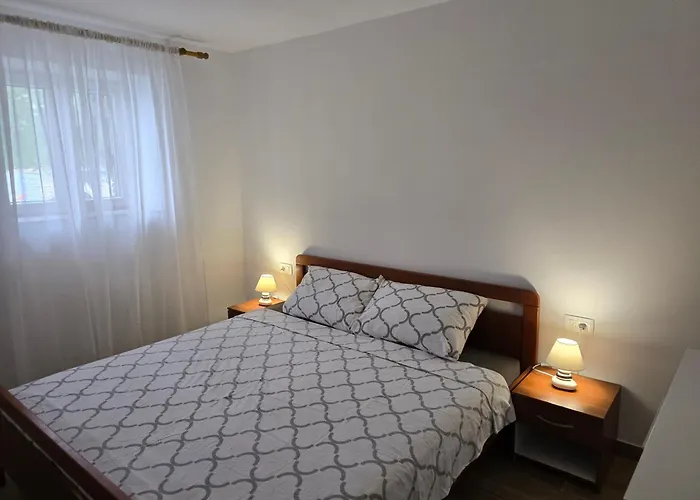 Apartments Marinko