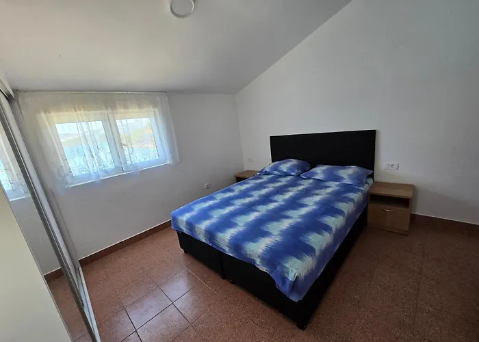 Apartments Marinko